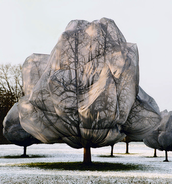 susanne minder – minder – christo and jeanne-claude – wrapped trees – wrapped trees 1998 – christo – fondation beyeler christo – fondation beyeler christo wrapped trees – fondation beyeler and berower park, riehen, switzerland, 1997-98 – fondation beyeler christo and jeanne-claude – fondation beyeler christo and jeanne-claude wrapped trees – fondation beyeler – ernst beyeler – berower park – riehen – basel – christo jeanne-claude – christo wrapped trees – christo and jeanne-claude wrapped trees – christojeanneclaude – christo jeanne-claude wrapped trees – christo wrapped – christo verhüllung – christo jeanne claude verhüllt – christo jeanne claude wrapped – artist – fondation beyeler wrapped trees – photos – art book – fotos – kunstkatalog – art – kunst – art paintings – art photography – fotografie – by peter gartmann – peter gartmann – peter walther gartmann – walther gartmann – gartmann – www.instagram.com/petergartmann_art – sabina roth – roth – www.instagram.com/sabinaroth_photography – art + photography – kunst + fotografie –schweiz, switzerland – represented by marco stücklin – www.marco-stuecklin.ch – marco stücklin – susanne minder art picture collection – susanne minder photo collection – collection susanne minder – bildarchiv susanne minder